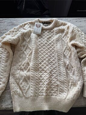 Inis Crafts Women's Cream Cable Knit Crewneck Sweater made in Ireland